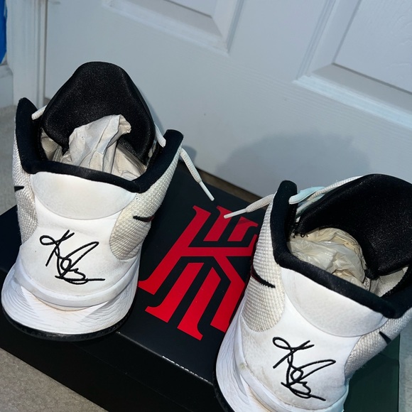 Nike Kyrie 7 - Mens Basketball Shoes - White/Black/White, Size 10.5 - Picture 11 of 12